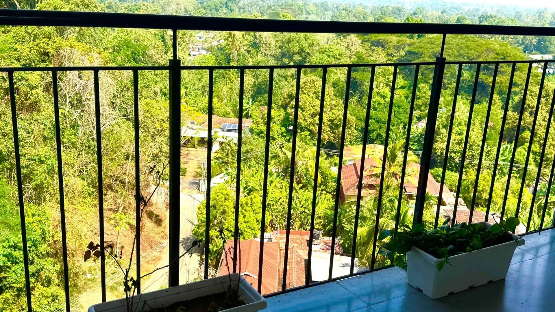 Vista Lux Apartment Kottayam